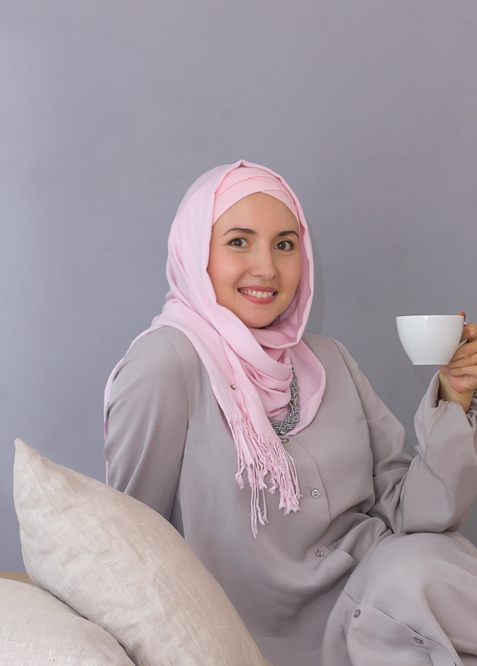 تناول التمر مع الحليب في يقلل من امتصاص السكر في الدم ويعزز من استفادة الصائم بهما