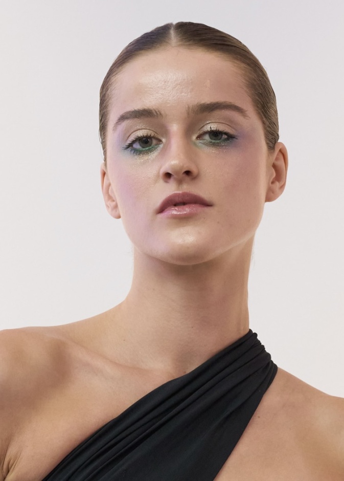  إليك كيفية استعادة شباب وجهك بطرق تجميلية فعالة في اليوم العالمي للمرأة