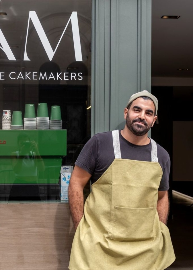 عبداللطيف الرشودي  صاحب مخبز لام بيكري السعودي في باريس