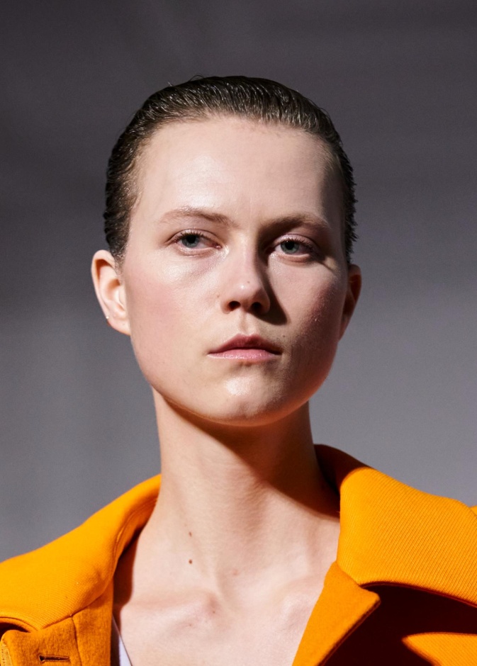 بشرتك حساسة؟ اكتشفي أفضل الطرق للتعامل معها والحفاظ على جمالها