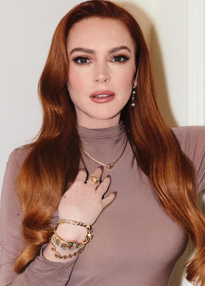 3 أساليب مكياج تناسب أجدد ألوان الشعر الرائجة في الربيع.. طبّقيها بأسلوب النجمات العالميات