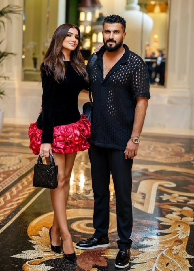 مي عمر وزوجها 