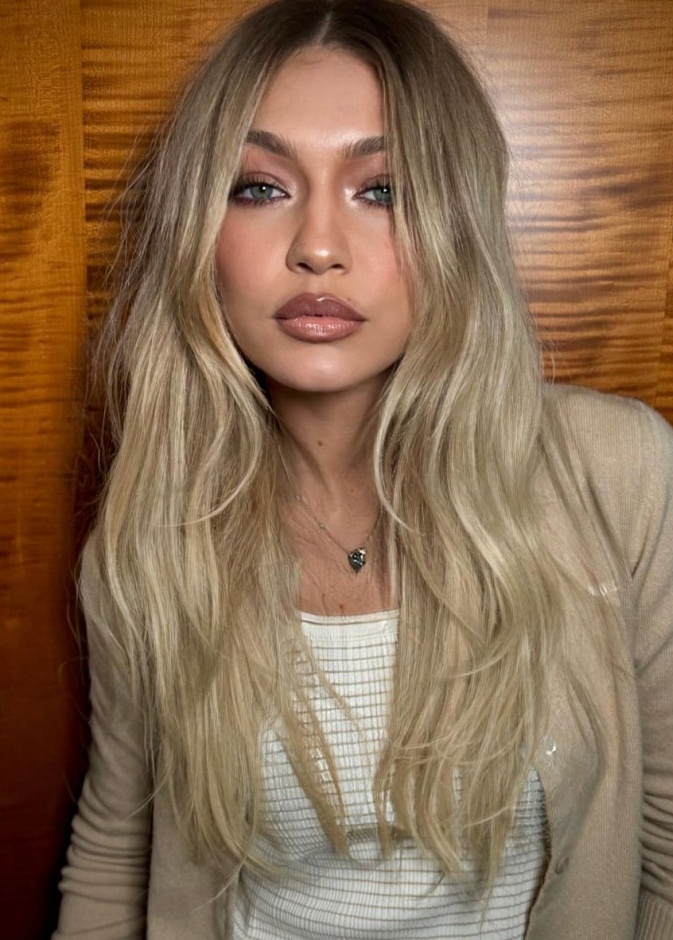 جيجي حديد 2024