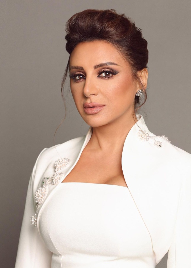 الفنانة أنغام