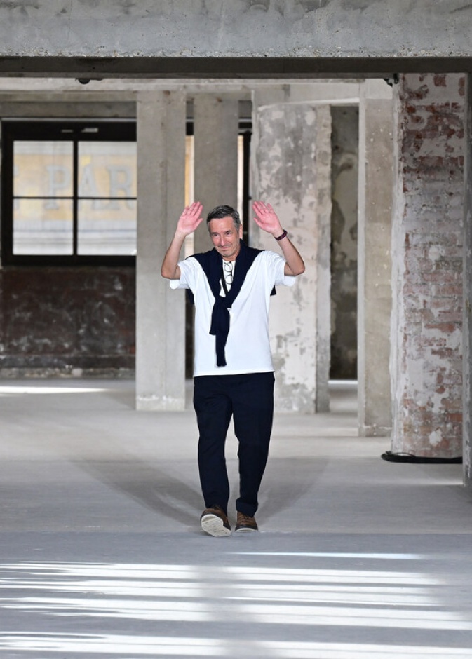 Dries Van Noten يودّع منصبه