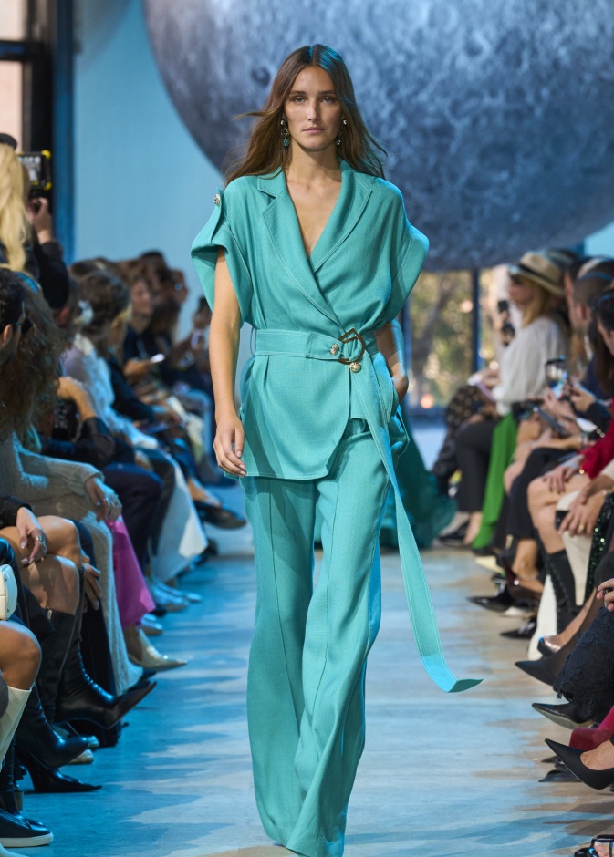 وداعاً لمعاناة تنسيق الملابس، فالأطقم المنسقة Co-Ord هي أبرز صيحات الموضة هذا الربيع