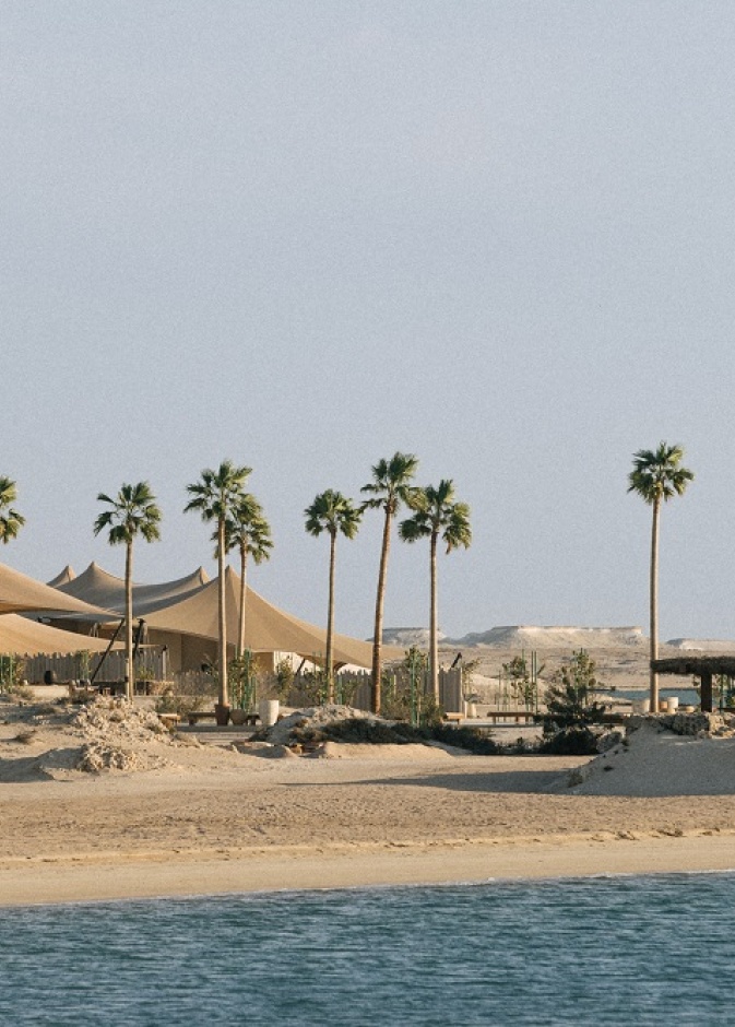 "هي" تستكشف منتجع Our Habitas رأس بروق في قطر.