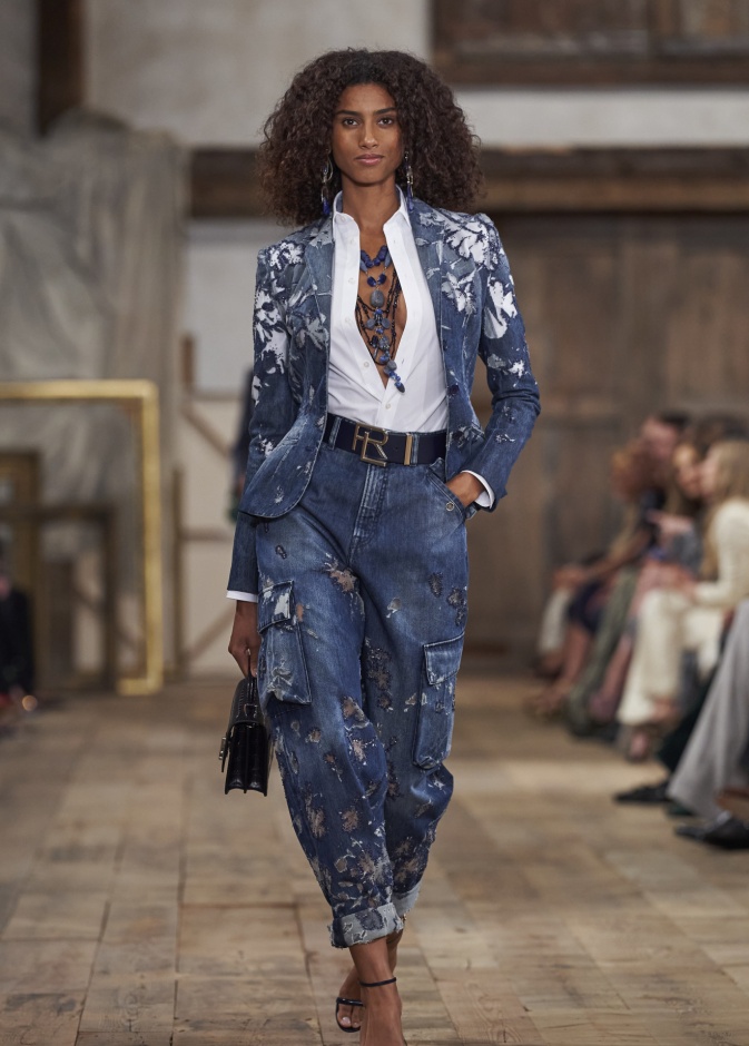 إطلالة من Ralph LAuren