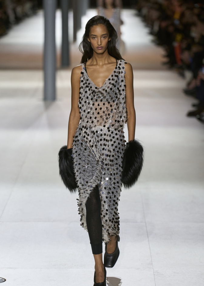 مجموعة Louis Vuitton احتفال بإبداعات Nicolas Ghesquière على مدار 10 سنوات 