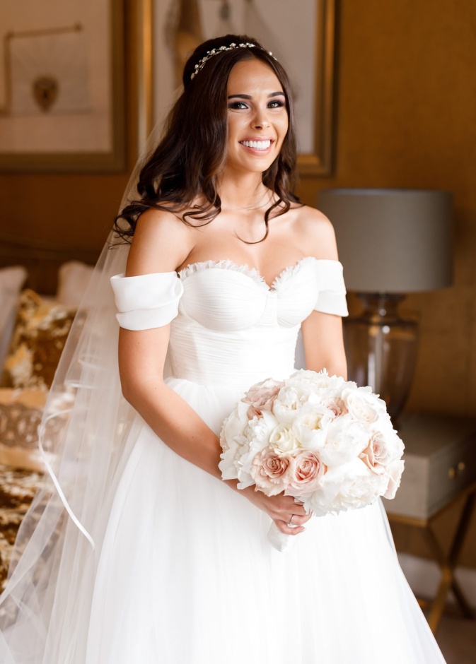 نصائح جمالية أساسية للعروس لإطلالة مشرقة في يوم الزفاف