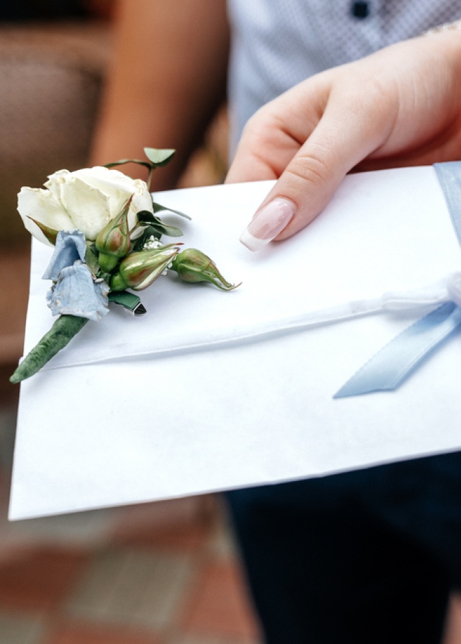 أجمل الأفكار العصرية لبطاقات دعوات حفلات الزفاف 2024