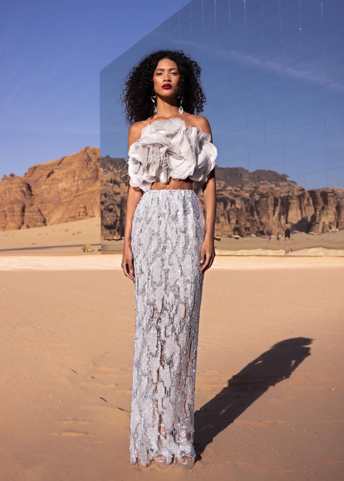  قاعة مرايا تحتضن عرض مجموعة رامي قاضي الفاخرة لربيع وصيف 2024