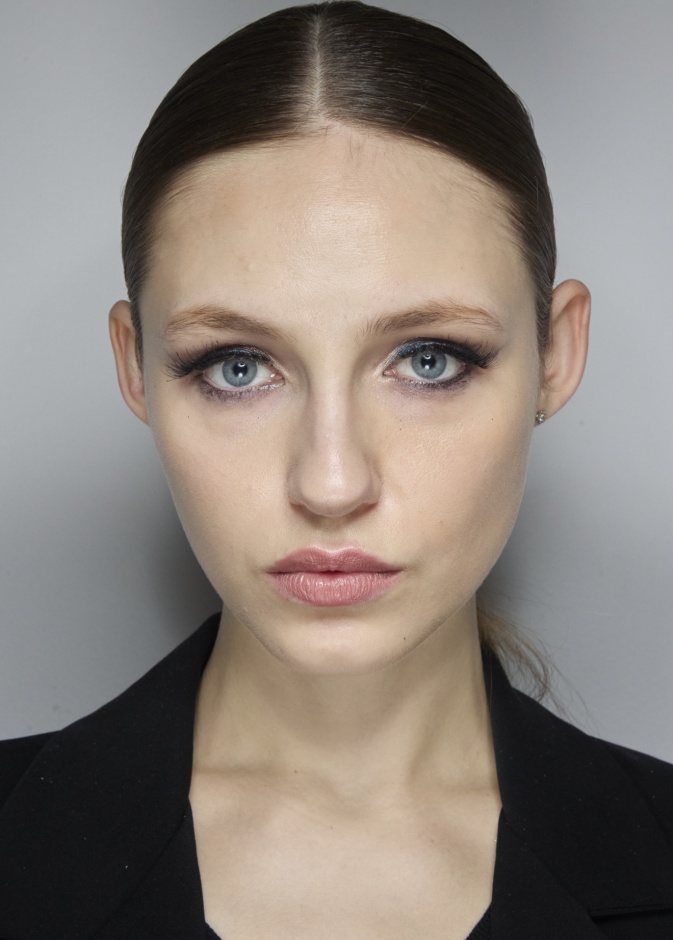 تقنيات تجميلية تعالج تصبغات البشرة يتصدرها الليزر