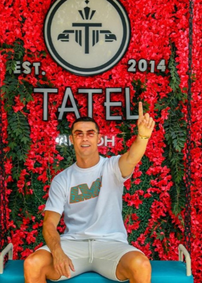 عيشي تجربة النجوم واستمتعي بتناول أشهى المأكولات في أشهر المطاعم في المملكة