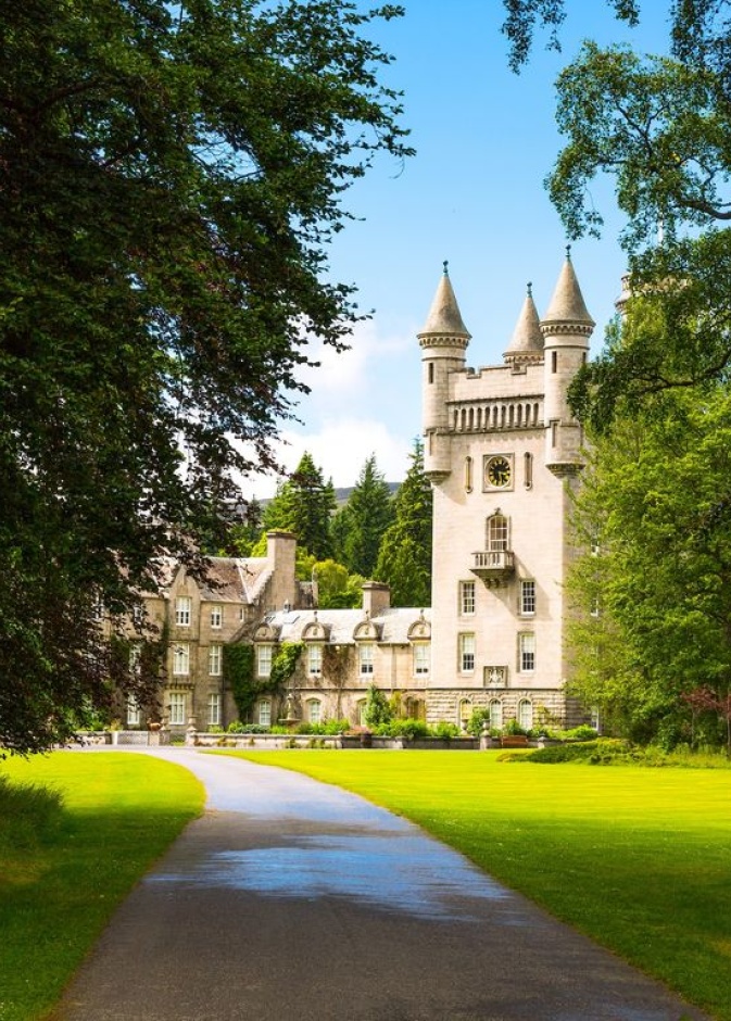 مدخل قلعة بالمورال