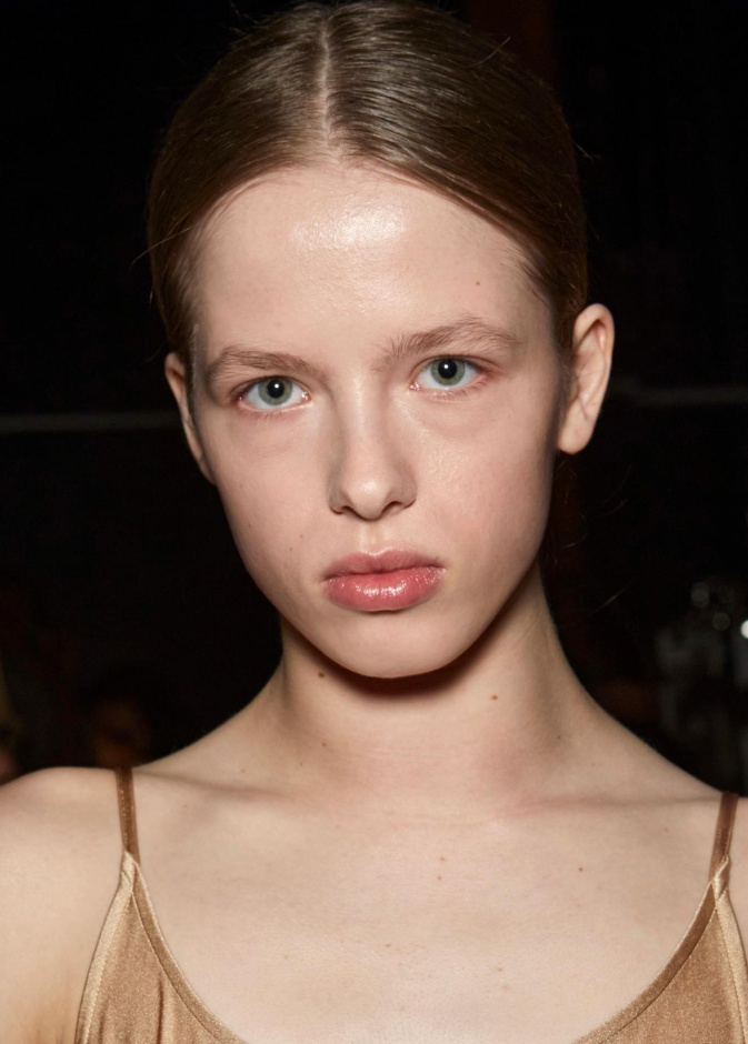 إكشفي عن تألق بشرتك بتقنية جديدة من الماسكات