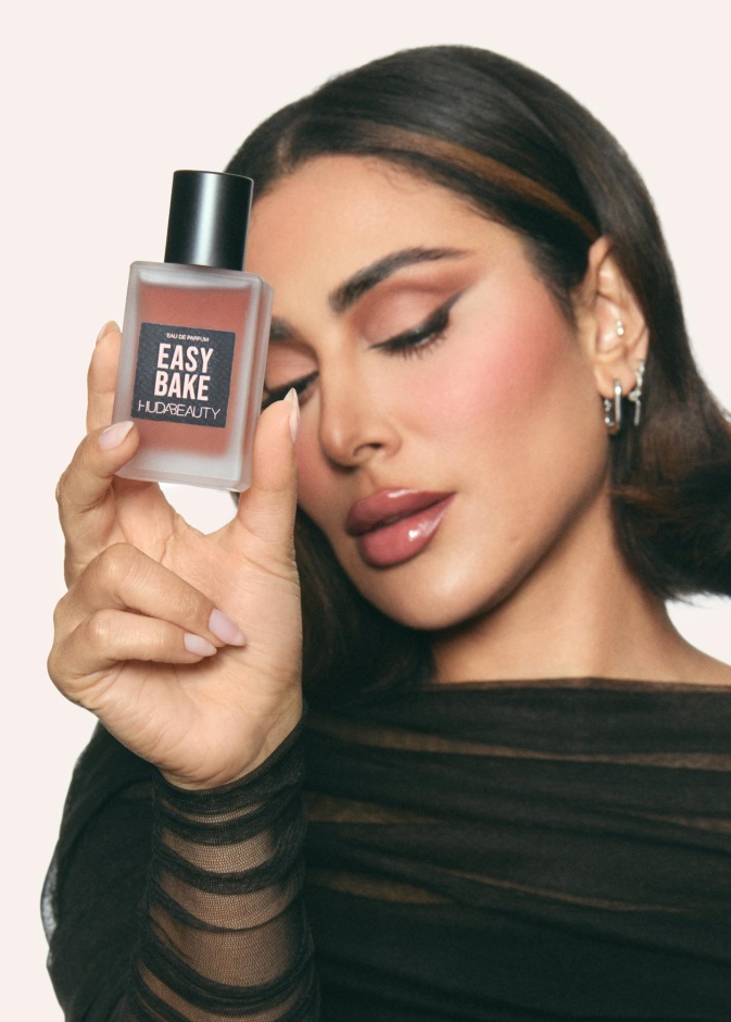 ملف العطور من "هي" لمناسبة عيد الفطر 2024.. أغمري إطلالتك بنفحات آسرة 