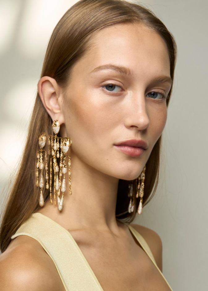 هل البثور تُفسد مزاجك؟ اكتشفي كيف تحصلين على بشرة خالية من العيوب