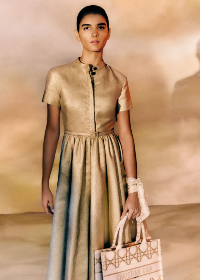 تشكيلة هدايا من "ديور" Dior لعيد الفطر 2024