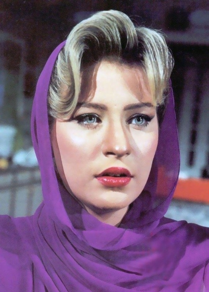 الراحلة شيرين سيف النصر