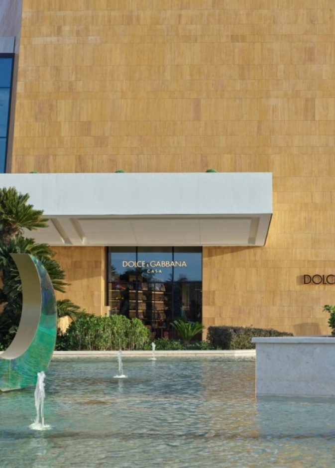 "دولتشي آند غابانا" تفتتح بوتيكها الخاص في وجهة التسوق الفاخرة ڤیا ریاض