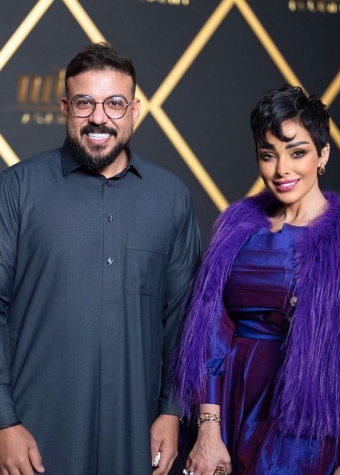 حيدر الناصر مع بطلات العمل