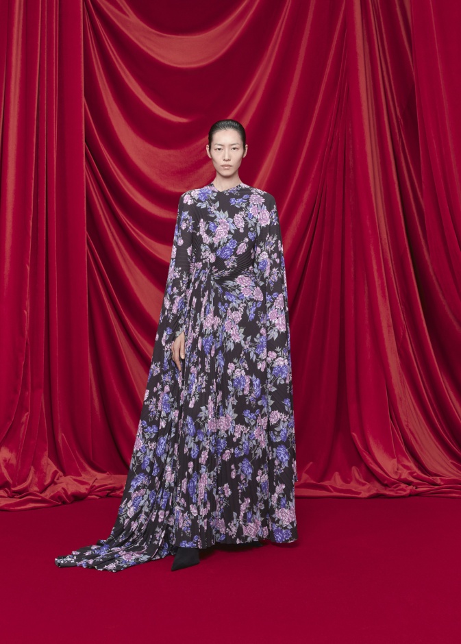 فساتين صيفية للمحجبات اختيارها لابراز أناقتك في ربيع وصيف 2024!