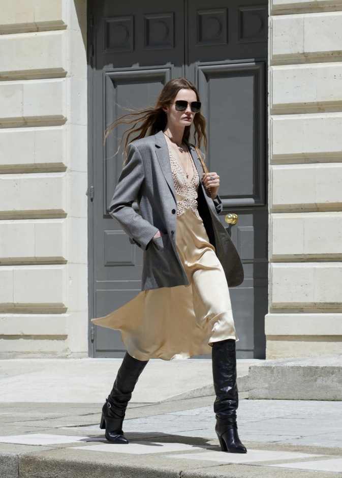 أشهر تصاميم التسعينيات تعود في صيف 2024