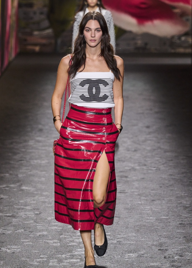 الأقمشة المقلمة خيارك الأول في الإجاز ات والرحلات الصيفية