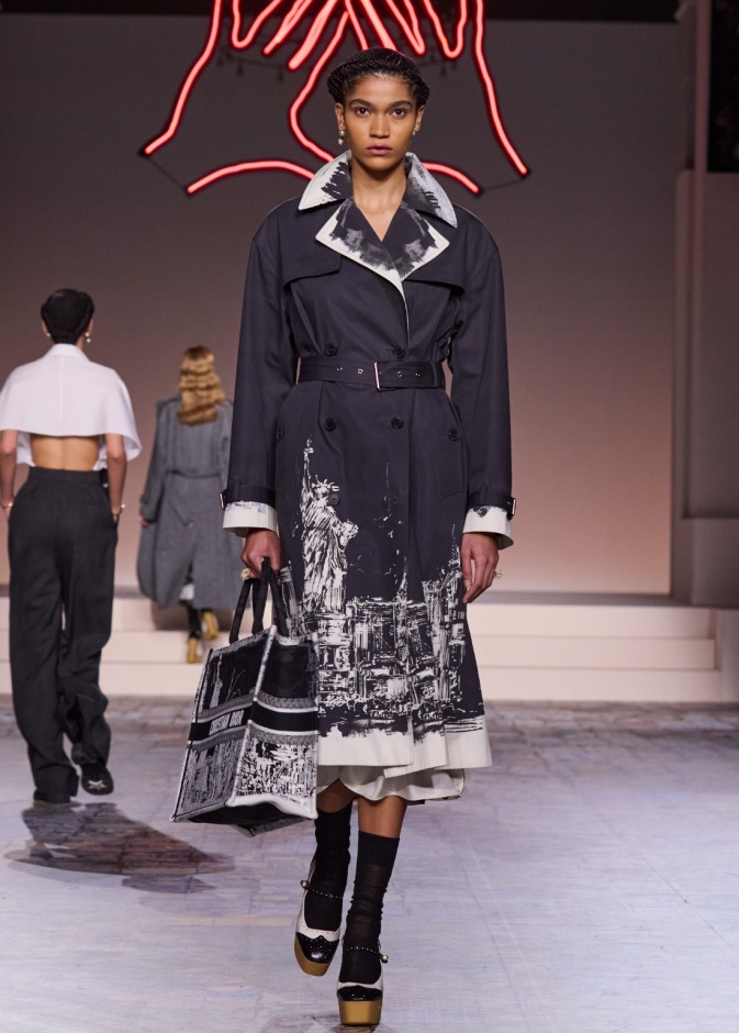 مجموعة ديور Pre-Fall 2024 