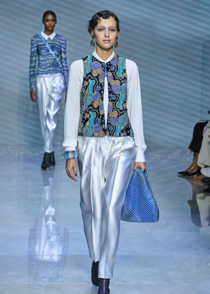 موضة موضة الجيليه بقصاتها المتنوعة قطع فريدة وتناسب كافة الأعمار