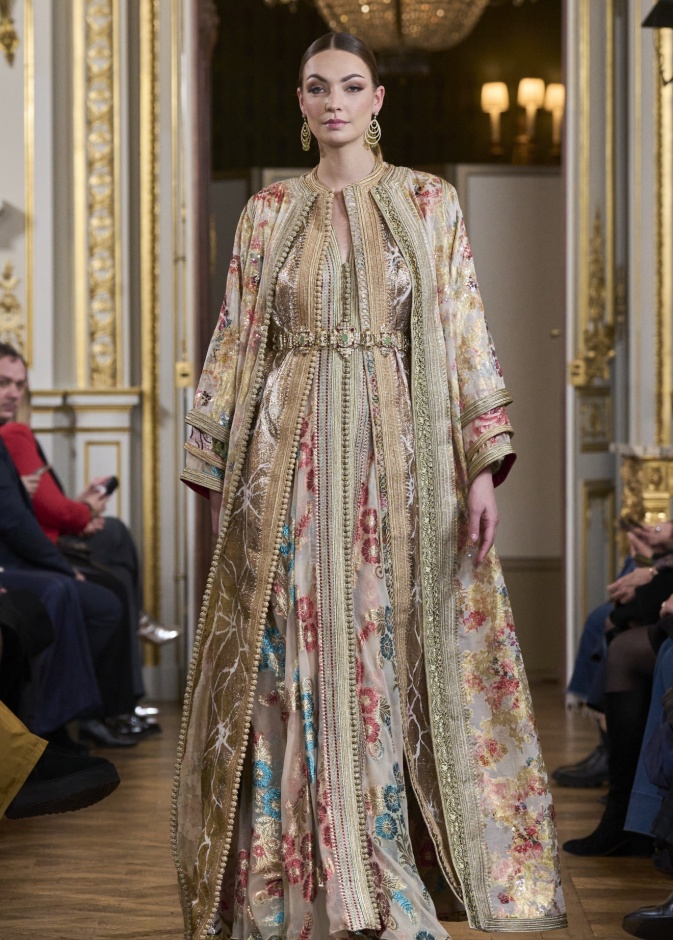 صيحات الموضة الشرقية في عيد الفطر 2024 بتصاميم محتشمة