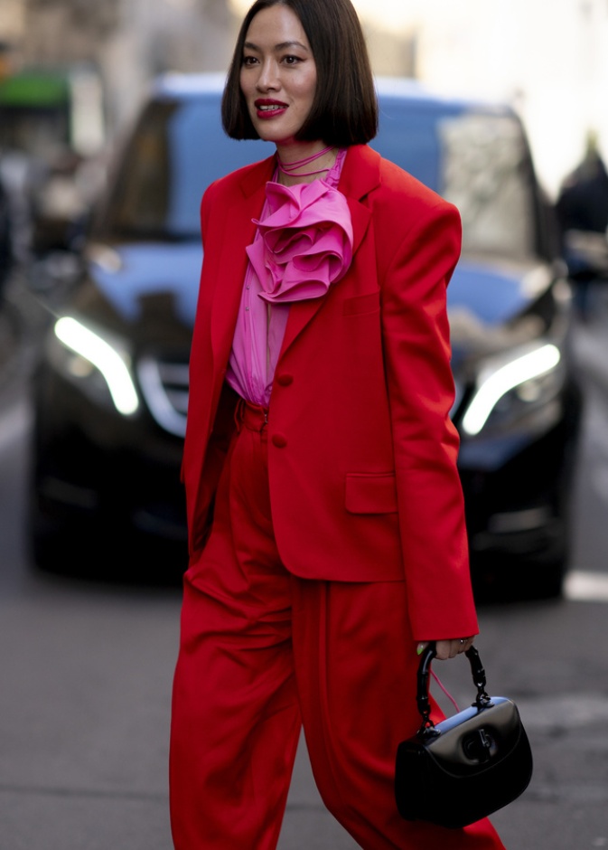 البلايزر قطعة أساسية لا غنى عنها.. 5 طرق لتنسيقها في إطلالات عصرية ولافتة