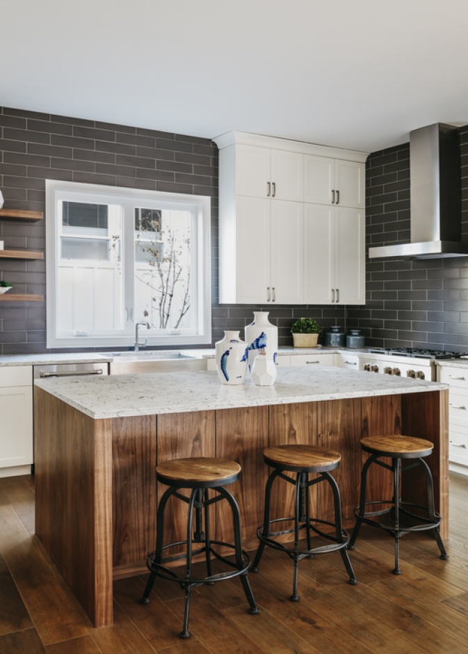 الخشب الصلب غير منصوح به لأرضيات المطبخ