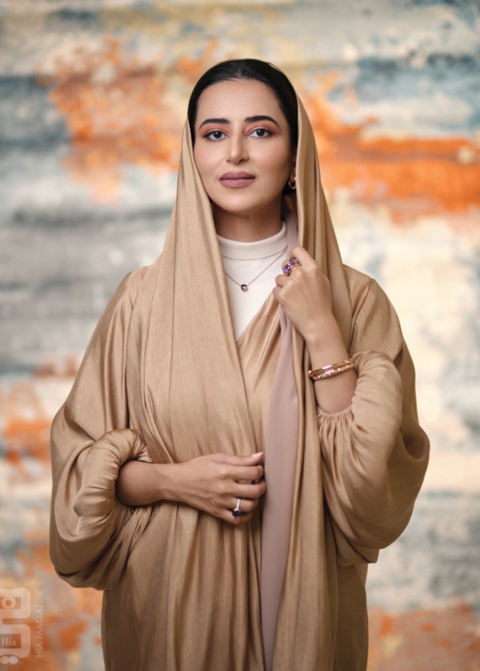 العنود الشويعر الصورة خاصة بمجلة هي من تصوير عبدالله المشرف