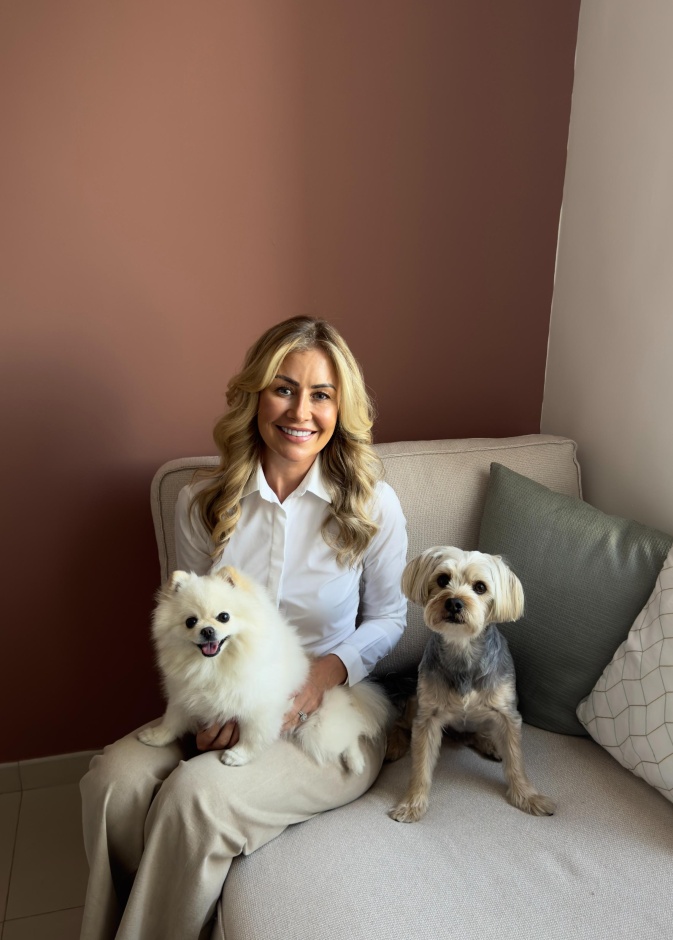 إدراك قيمة الأشياء والامتنان: دروسٌ تعلمتها ديبورا ديون من تجربتها مع التصلب المتعدد