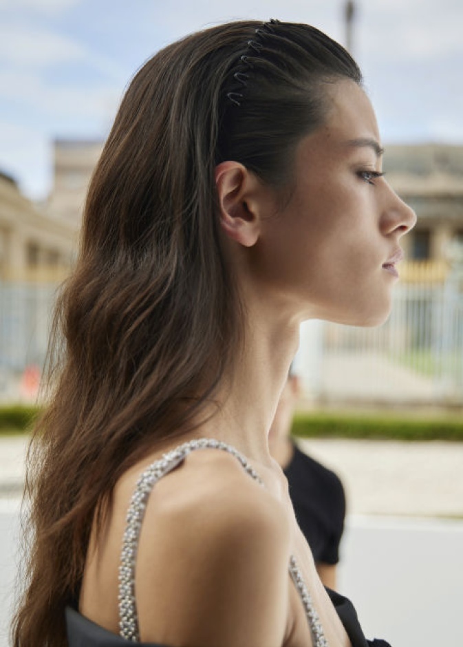 كيف تتم عملية تصغير الأذنين بالطرق التجميلية لتحسين مظهرهما؟