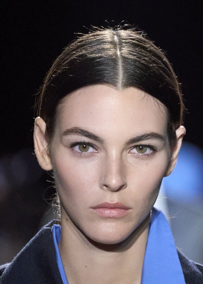 كيفية إزالة تجاعيد الوجه بحقن البوتوكس بشكل شبه نهائي