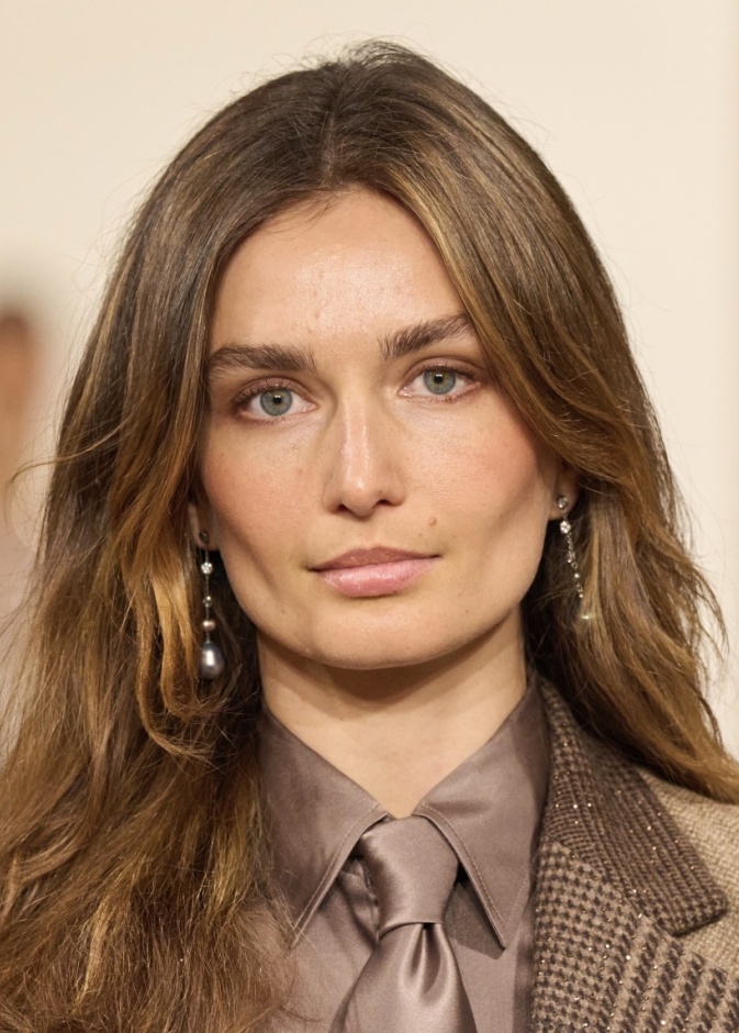 شد الجفون بالبلازما للتخلص من ترهلات العيون قبل موسم الصيف  