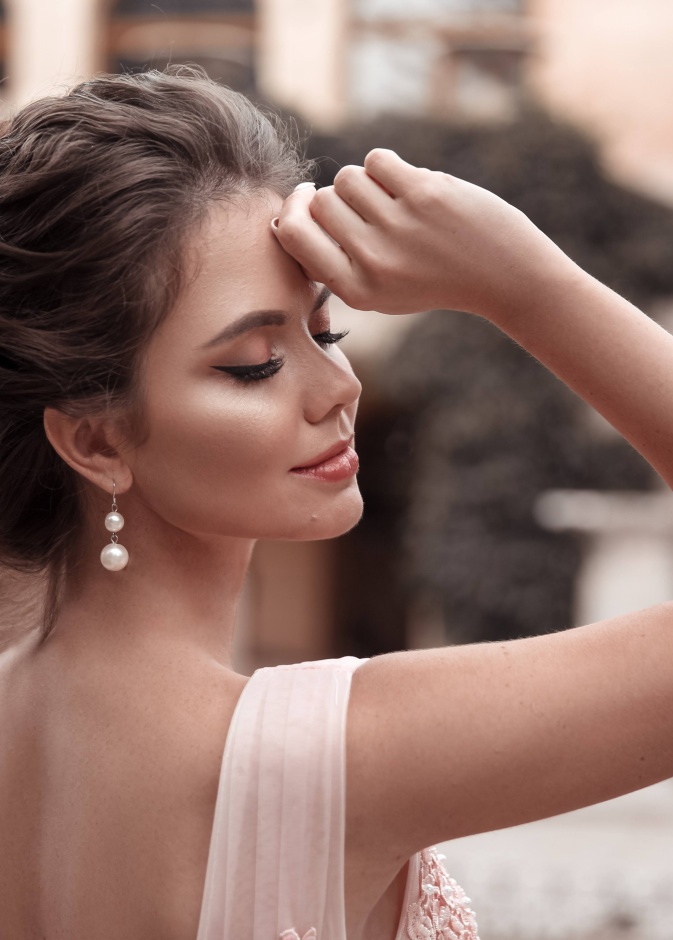 رعاية الذات وحماية المشاعر من الأمور التي ترفع طاقة الأنوثة لدى المرأة