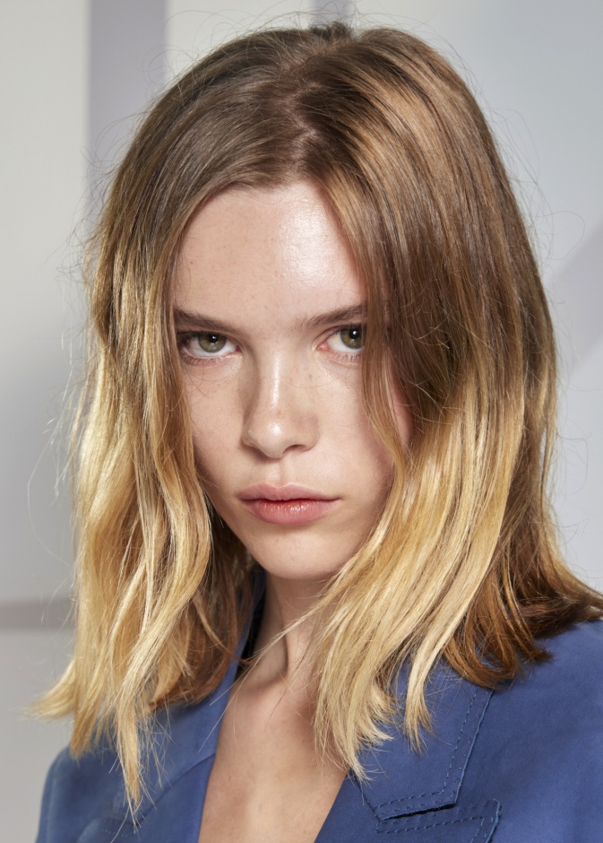 سيكون لديكِ ضعف عدد التجاعيد  مع هذه العادة الخاطئة... تخلصي منها بهذه الاساليب