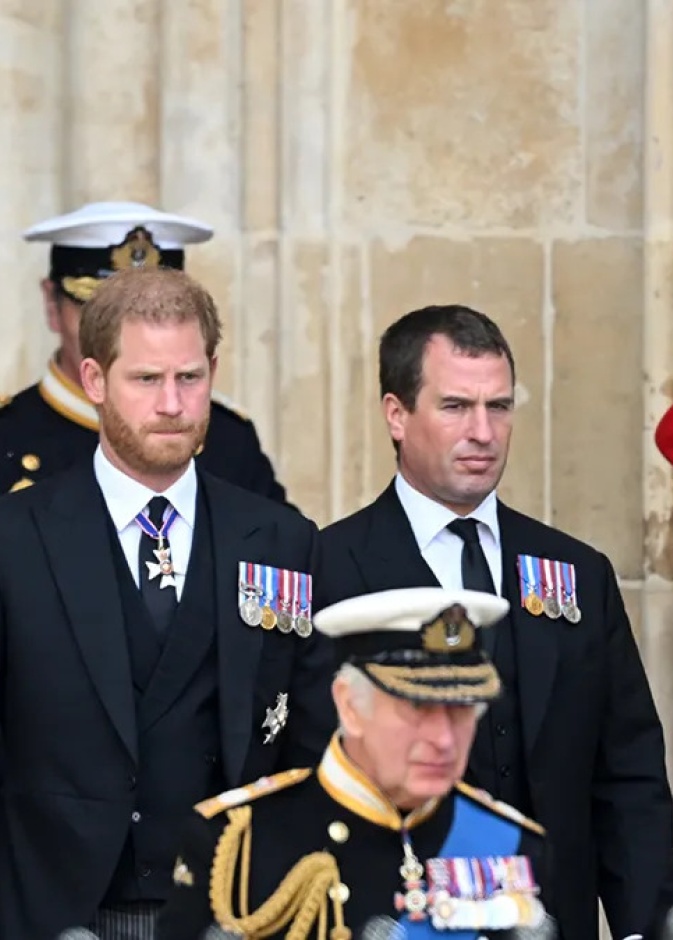 قانون جديد يجبر أمراء بريطانيا الصغار على الخدمة العسكرية