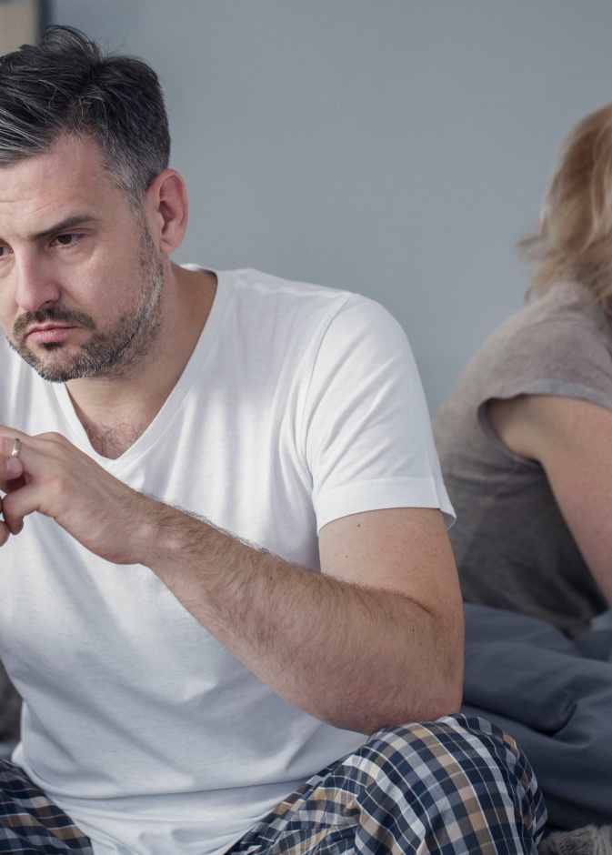 لمعرفة آليه التعامل النفسي السليم مع الزوج المتسلط يجب معرفة ما أسباب تسلطه