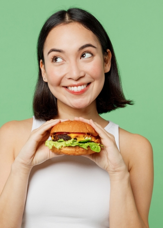 البرجر تاريخ الوجبة الأكثر شعبية حول العالم