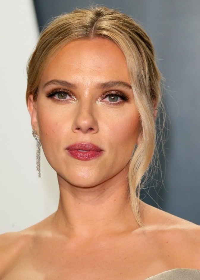 سكارليت جوهانسون