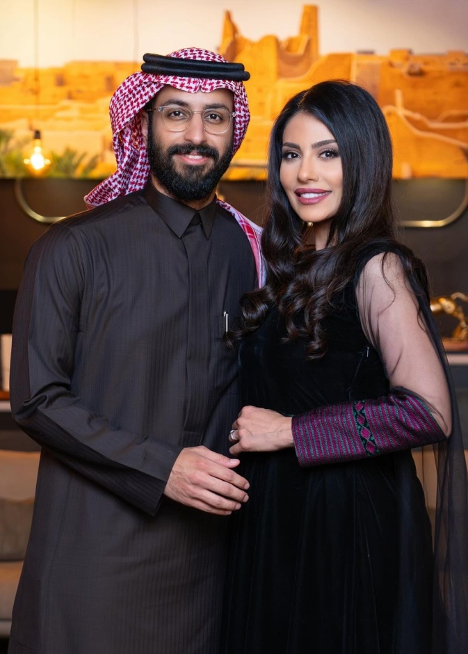 خالد صقر وإلهام علي