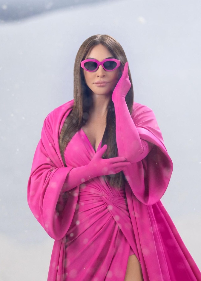 إليسا في ألبوم "أنا سكتين"