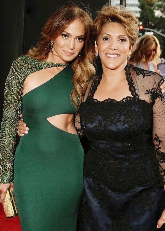 جينيفر لوبيز 