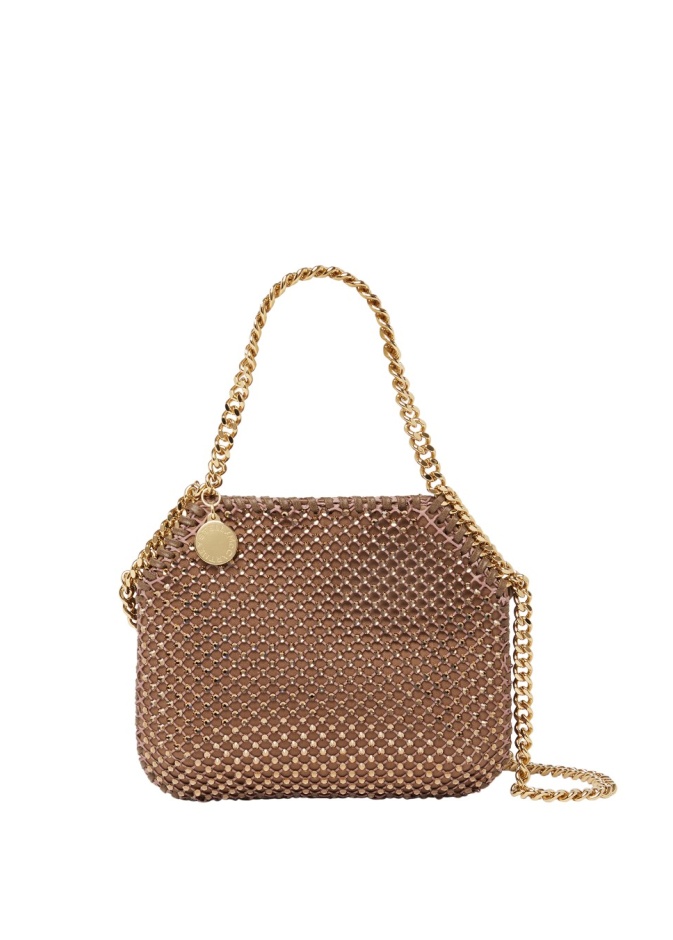 STELLA McCARTNEY تحتفل بمرور 15 عام على إطلاق حقيبتها الشهيرة FALABELLA 