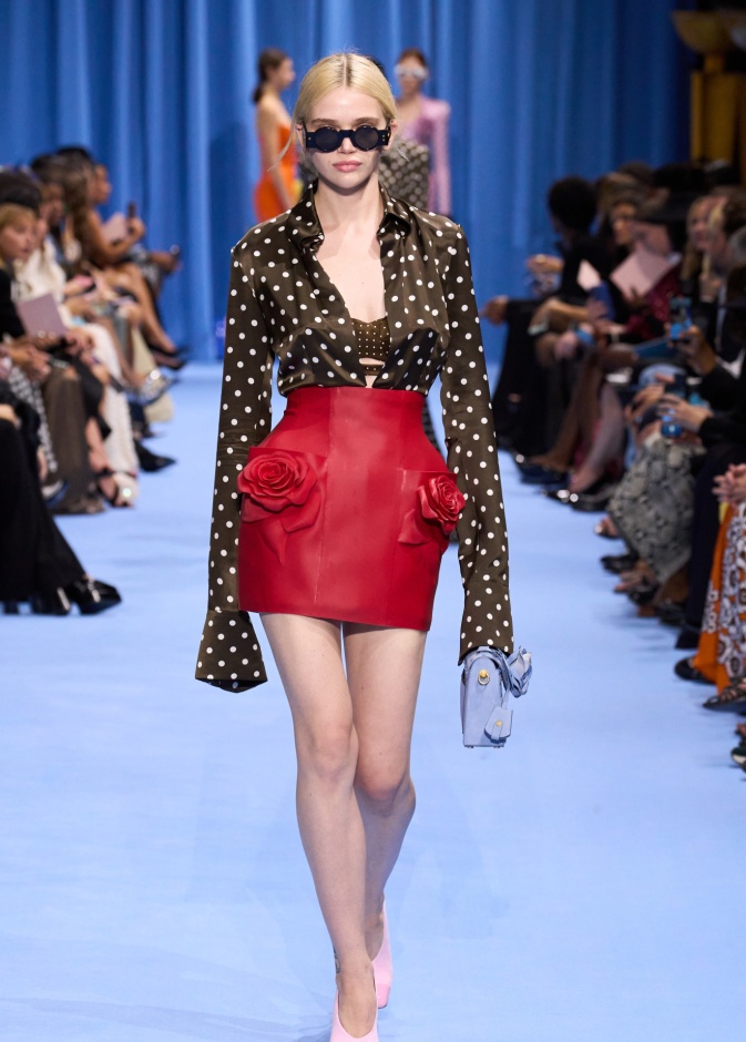 التنورة كما لم ترينها من قبل في مجموعات ربيع وصيف 2024